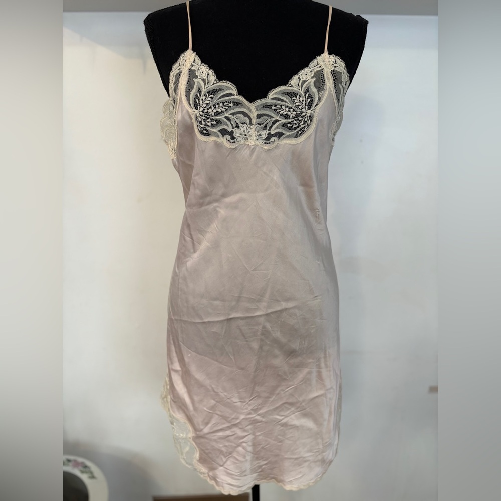 Vintage silk and lace slip dress baby pink/cream Couquette girl 90’s size small - Picture 2 of 5